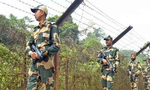 कूचबिहार में भारत-बांग्लादेश सीमा पर BSF की फायरिंग में एक बांग्लादेशी मारा गया।