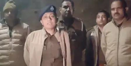घर में भीषण धमाके से एक गंभीर रूप से घायल, अवैध तरीके से बना रहा था पटाखा घर में भीषण धमाके से एक गंभीर रूप से घायल, अवैध तरीके से बना रहा था पटाखा