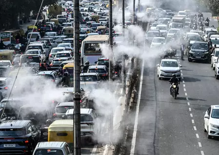 एनसीआर: कई इलाकों में एक्यूआई 400 के करीब; ‘बहुत खराब’ श्रेणी का स्तर बरकरार एनसीआर: कई इलाकों में एक्यूआई 400 के करीब; ‘बहुत खराब’ श्रेणी का स्तर बरकरार