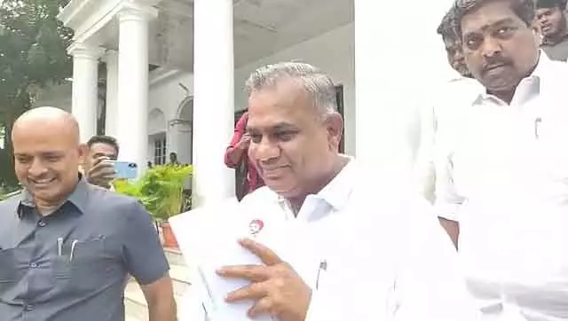 Tamil Nadu : पुडुचेरी में विजय की जनसभा के लिए अनुमति मिल गई है Tamil Nadu : पुडुचेरी में विजय की जनसभा के लिए अनुमति मिल गई है