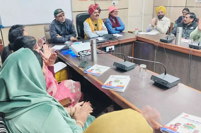 Haryana : नीलोखेड़ी में पंचायत समिति सदस्यों के लिए 2 दिवसीय प्रशिक्षण संपन्न हुआ Haryana : नीलोखेड़ी में पंचायत समिति सदस्यों के लिए 2 दिवसीय प्रशिक्षण संपन्न हुआ