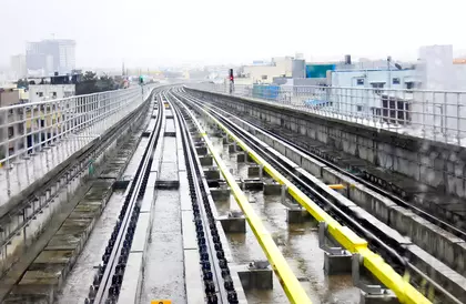 Bengaluru के केंगेरी स्टेशन पर मेट्रो ट्रैक पर कूदा आदमी, मौत Bengaluru के केंगेरी स्टेशन पर मेट्रो ट्रैक पर कूदा आदमी, मौत