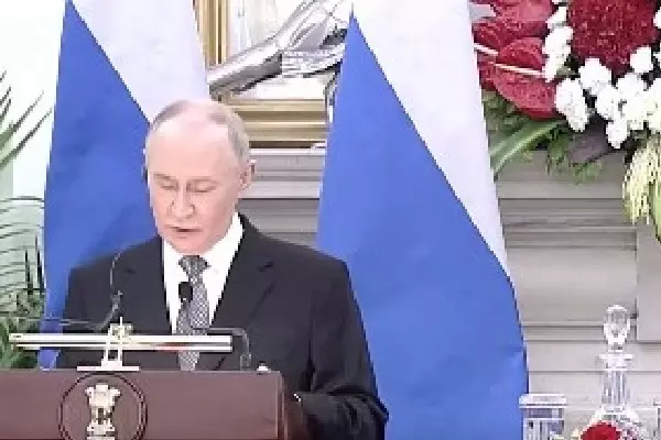 Putin ने भरोसा दिलाया, रूस भारत को ईंधन सप्लाई में किसी बाधा की चिंता नहीं Putin ने भरोसा दिलाया, रूस भारत को ईंधन सप्लाई में किसी बाधा की चिंता नहीं