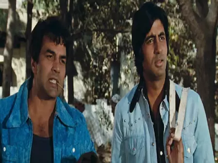 शोले के री-रिलीज से पहले सामने आया फिल्म का मजेदार ट्रेलर, ताजा हुईं पुरानी यादें शोले के री-रिलीज से पहले सामने आया फिल्म का मजेदार ट्रेलर, ताजा हुईं पुरानी यादें