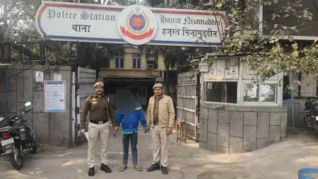हत्या के मामले में एक बालिग समेत चार आरोपी पकड़े गए हत्या के मामले में एक बालिग समेत चार आरोपी पकड़े गए