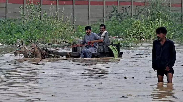 Polder Effect के कारण 2100 तक शंघाई, ढाका, कराची पानी में डूब जाएंगे Polder Effect के कारण 2100 तक शंघाई, ढाका, कराची पानी में डूब जाएंगे