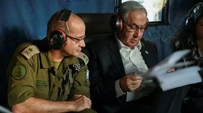 Netanyahu ने जासूसी का कोई बैकग्राउंड न होने के बावजूद रोमन गोफमैन को मोसाद चीफ चुना Netanyahu ने जासूसी का कोई बैकग्राउंड न होने के बावजूद रोमन गोफमैन को मोसाद चीफ चुना