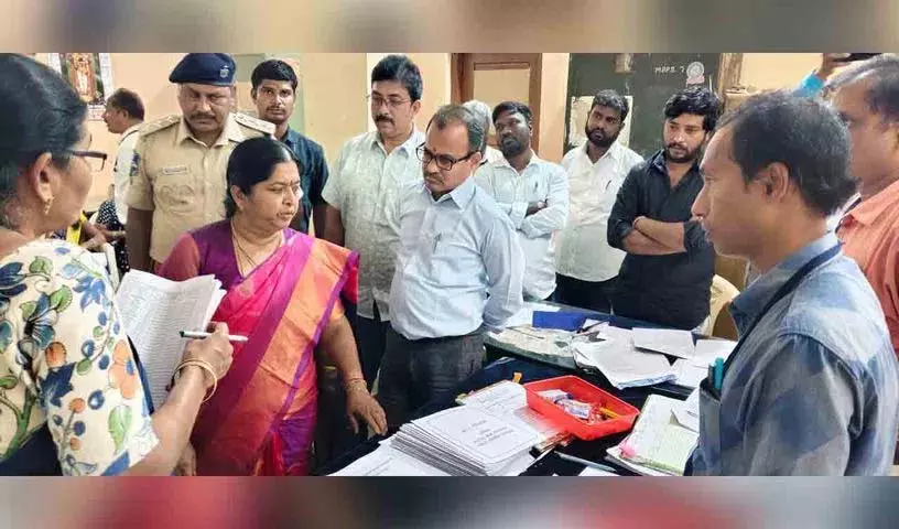 नॉमिनेशन के मैनेजमेंट पर ज़्यादा ध्यान देना चाहिए: Bharathi Lakpathi Naik नॉमिनेशन के मैनेजमेंट पर ज़्यादा ध्यान देना चाहिए: Bharathi Lakpathi Naik