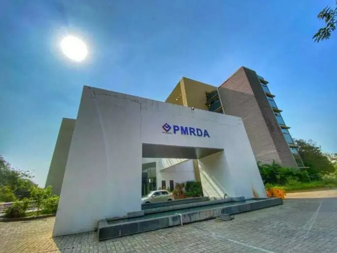 PMRDA प्रोजेक्ट्स: ट्रैफिक कम करने और एक्सीडेंट रोकने के लिए नई सड़कें, सबवे PMRDA प्रोजेक्ट्स: ट्रैफिक कम करने और एक्सीडेंट रोकने के लिए नई सड़कें, सबवे