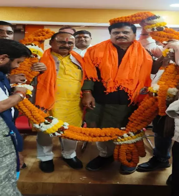 रायपुर में भाजपा के नए जिला प्रभारी राजेंद्र शर्मा का जोशीला स्वागत रायपुर में भाजपा के नए जिला प्रभारी राजेंद्र शर्मा का जोशीला स्वागत