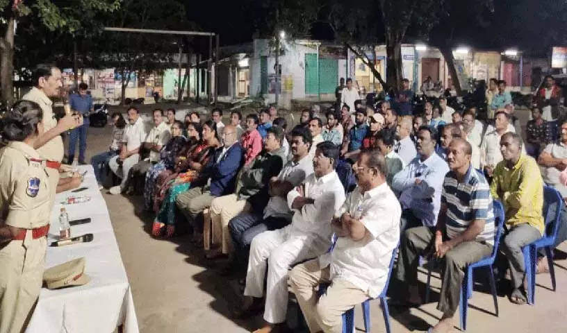 पंचायत चुनाव सुचारू रूप से कराने के लिए उठाए गए कदम: कोठागुडेम DSP अब्दुल रहमान पंचायत चुनाव सुचारू रूप से कराने के लिए उठाए गए कदम: कोठागुडेम DSP अब्दुल रहमान