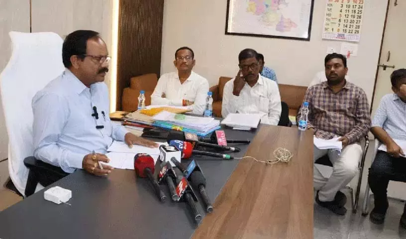 Ration rice से लदी लॉरी सिने पक्की से गायब हो गई Ration rice से लदी लॉरी सिने पक्की से गायब हो गई