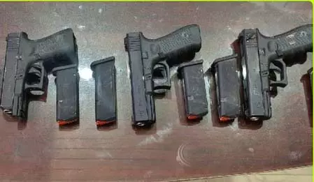 अमन गैंग को पाकिस्तान से हथियार की सप्लाई, ग्लॉक पिस्टल बरामद अमन गैंग को पाकिस्तान से हथियार की सप्लाई, ग्लॉक पिस्टल बरामद