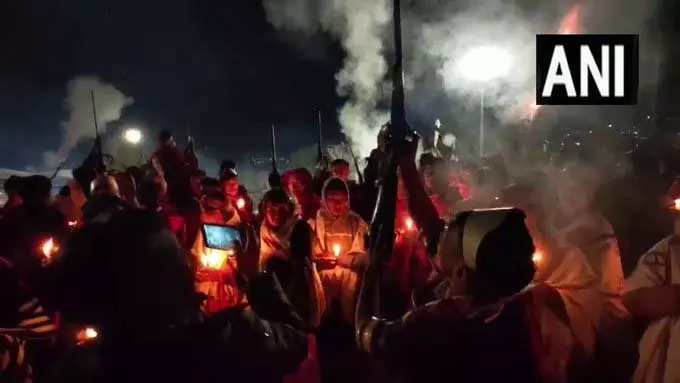 ईस्टर्न नागा स्टूडेंट्स फेडरेशन ने हॉर्नबिल फेस्टिवल पर ब्लैक डे मनाया ईस्टर्न नागा स्टूडेंट्स फेडरेशन ने हॉर्नबिल फेस्टिवल पर ब्लैक डे मनाया