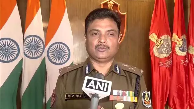 भुवनेश्वर-कटक पुलिस ने T20 मैच के लिए सुरक्षा वलय तैयार किया भुवनेश्वर-कटक पुलिस ने T20 मैच के लिए सुरक्षा वलय तैयार किया