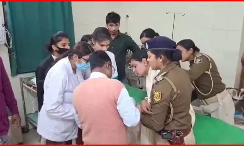 एसपी कार्यालय के बाहर बवाल, मचा हड़कंप एसपी कार्यालय के बाहर बवाल, मचा हड़कंप