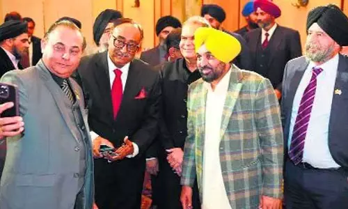 CM ने ओसाका में बिजनेस रोड शो आयोजित किया