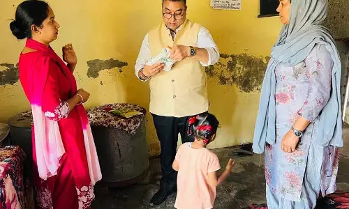 Jalandhar: स्वास्थ्य विभाग की टीमों ने मिड-डे मील का निरीक्षण किया