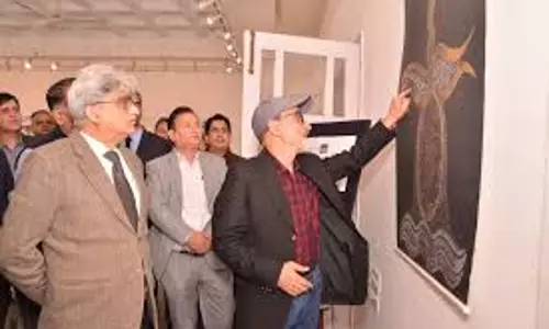 Jammu: कला केंद्र में 3 दिन की शारदा पेंटिंग्स प्रदर्शनी शुरू Jammu: कला केंद्र में 3 दिन की शारदा पेंटिंग्स प्रदर्शनी शुरू