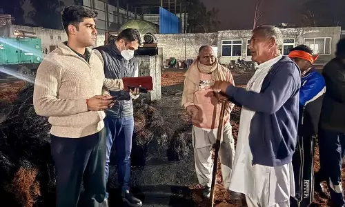 Gohana टायर पायरोलिसिस यूनिट को जहरीली गैसें छोड़ने के कारण सील कर दिया गया Gohana टायर पायरोलिसिस यूनिट को जहरीली गैसें छोड़ने के कारण सील कर दिया गया