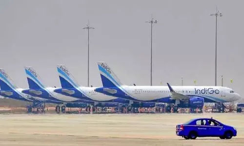 Indigo ने आज चार बड़े एयरपोर्ट से 400 से ज़्यादा फ्लाइट्स कैंसिल कर दीं