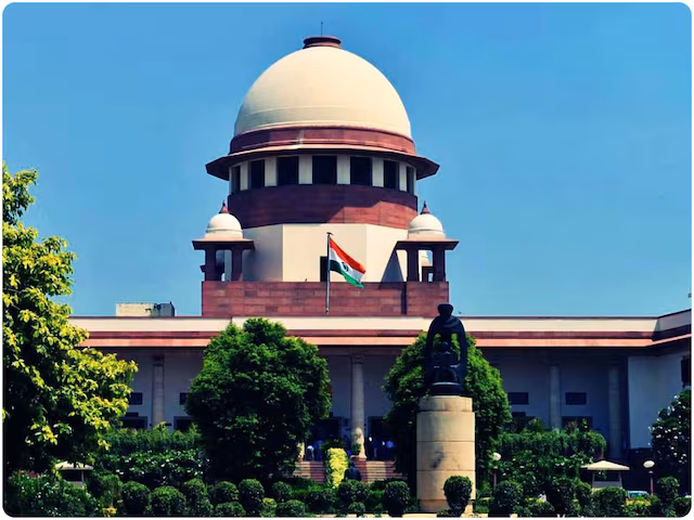 New Delhi: इंडिगो संकट पर सुप्रीम कोर्ट में दाखिल हुई अर्जी New Delhi: इंडिगो संकट पर सुप्रीम कोर्ट में दाखिल हुई अर्जी