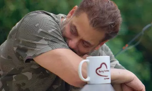 Salman Khan ने बर्थडे महीने की शुरुआत शानदार फोटो के साथ की।