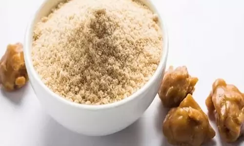 सर्दियों में हींग का सेवन क्यों है जरूरी? जानें 5 बड़े फायदे