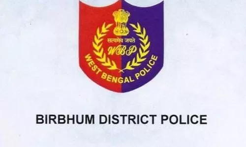 Birbhum में तृणमूल गुटीय झड़प में एक की मौत, पांच घायल Birbhum में तृणमूल गुटीय झड़प में एक की मौत, पांच घायल
