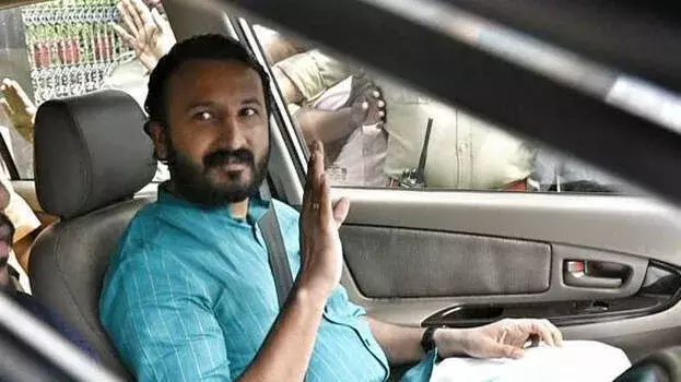 High Court ने राहुल मामकूटथिल की गिरफ्तारी पर अस्थायी रोक लगाई