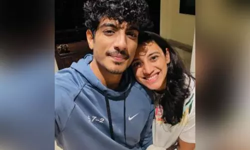 Smriti Mandhana की सोशल मीडिया वापसी, फैंस ने जताया प्यार और उत्साह Smriti Mandhana की सोशल मीडिया वापसी, फैंस ने जताया प्यार और उत्साह