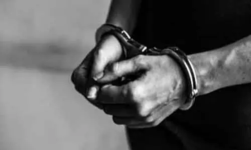 उत्तर प्रदेश के व्यक्ति को Odisha निवासी को ऑनलाइन स्कैम में धोखा देने के आरोप में गिरफ्तार उत्तर प्रदेश के व्यक्ति को Odisha निवासी को ऑनलाइन स्कैम में धोखा देने के आरोप में गिरफ्तार