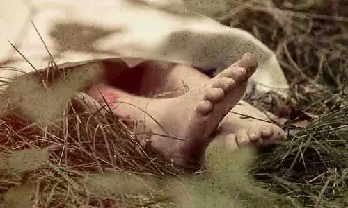 Delhi: टिकरी कलां में आग से बचते हुए दंपत्ति की दम घुटने से मौत