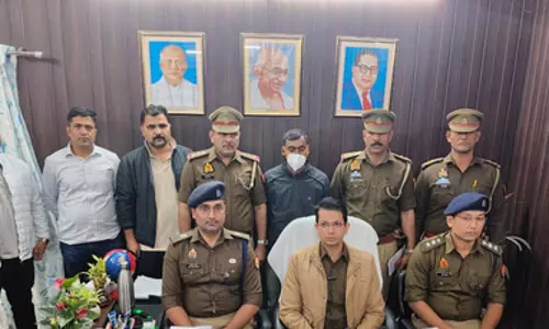 शादी से इंकार किया युवती ने...पुलिस ने हत्या के आरोपी को किया गिरफ्तार, वारदात में इस्तेमाल पिस्टल बरामद शादी से इंकार किया युवती ने...पुलिस ने हत्या के आरोपी को किया गिरफ्तार, वारदात में इस्तेमाल पिस्टल बरामद