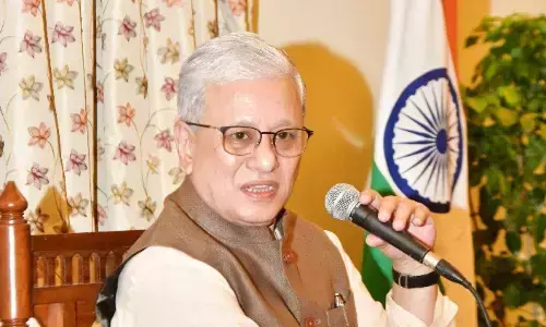 राज्यपाल ने कहा, Covid ने वसुधैव कुटुंबकम में भारत के विश्वास की पुष्टि की राज्यपाल ने कहा, Covid ने वसुधैव कुटुंबकम में भारत के विश्वास की पुष्टि की
