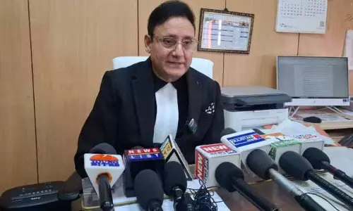चेयरमैन DLSA जम्मू ने व्यवस्थाओं का जायजा लिया, मीडिया से बातचीत की चेयरमैन DLSA जम्मू ने व्यवस्थाओं का जायजा लिया, मीडिया से बातचीत की