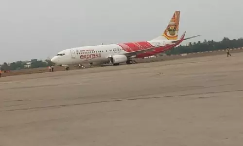 IndiGo संकट के बीच एयर इंडिया, एयर इंडिया एक्सप्रेस ने घरेलू किराए पर कैप लगाया