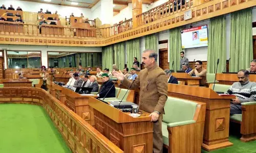 Himachal: हाउस ने सेक्शन 118 में बदलाव को डिटेल में रिव्यू के लिए सेलेक्ट पैनल के पास भेजा Himachal: हाउस ने सेक्शन 118 में बदलाव को डिटेल में रिव्यू के लिए सेलेक्ट पैनल के पास भेजा