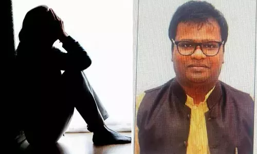 तिरुपति में अत्याचार... Assistant professor ने फर्स्ट ईयर की छात्रा को प्रेग्नेंट कर दिया तिरुपति में अत्याचार... Assistant professor ने फर्स्ट ईयर की छात्रा को प्रेग्नेंट कर दिया