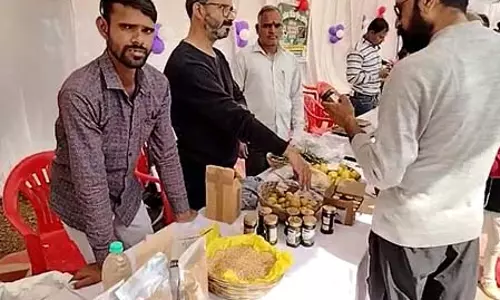 जैविक खेती प्रोत्साहन अभियान को गति देने के लिए नीमच में हाट की शुरुआत जैविक खेती प्रोत्साहन अभियान को गति देने के लिए नीमच में हाट की शुरुआत