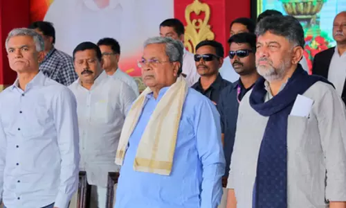 देवेगौड़ा में CM और डिप्टी की 1 लाख करोड़ रुपये गारंटी की घोषणा