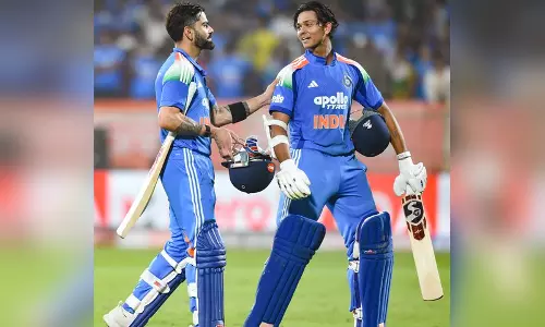 भारत ने तीसरे ODI में जीत दर्ज की, यशस्वी, रोहित और विराट ने किया कमाल भारत ने तीसरे ODI में जीत दर्ज की, यशस्वी, रोहित और विराट ने किया कमाल