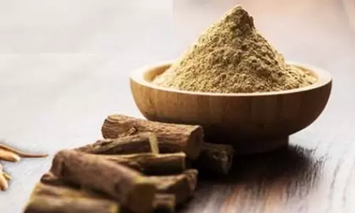 आयुर्वेदिक सुपर हर्ब मुलेठी : पिंपल्स और दाग-धब्बों का सफाया कर देता है ग्लो, जानें और भी फायदे