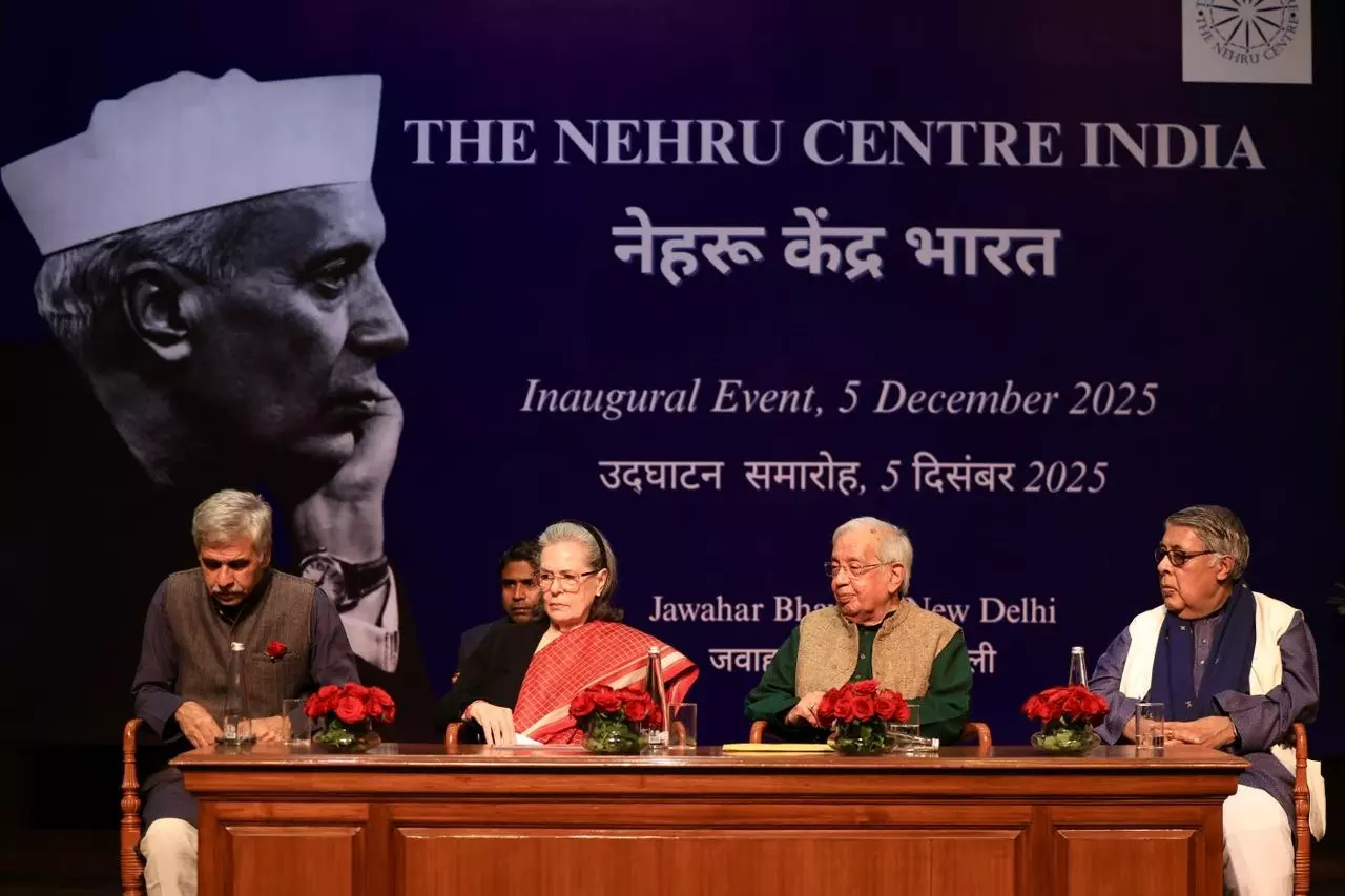 Sonia Gandhi: नेहरू को बदनाम करने, उन्हें मिटाने की जानबूझकर कोशिश Sonia Gandhi: नेहरू को बदनाम करने, उन्हें मिटाने की जानबूझकर कोशिश