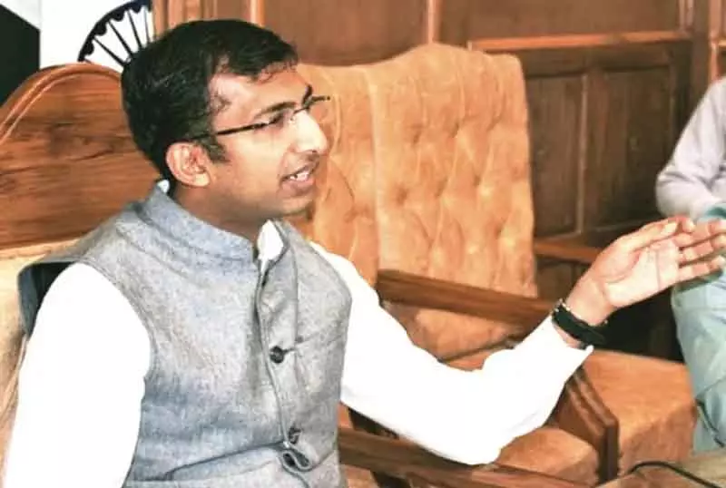 डिव कॉम Kashmir ने मिशन युवा के कार्यान्वयन की समीक्षा की डिव कॉम Kashmir ने मिशन युवा के कार्यान्वयन की समीक्षा की