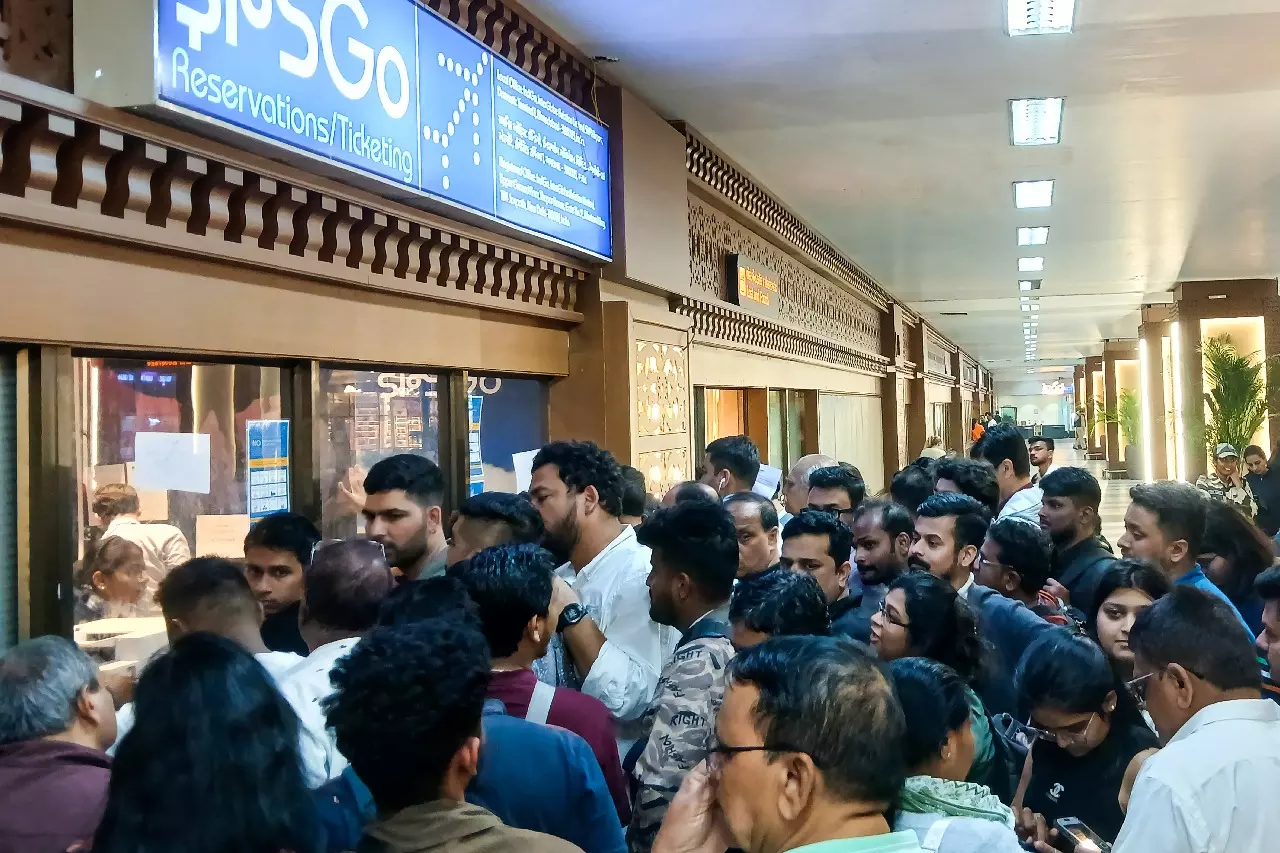 IndiGo मुद्दे पर सरकार सक्रिय, उचित किराए सुनिश्चित करने के लिए हस्तक्षेप IndiGo मुद्दे पर सरकार सक्रिय, उचित किराए सुनिश्चित करने के लिए हस्तक्षेप
