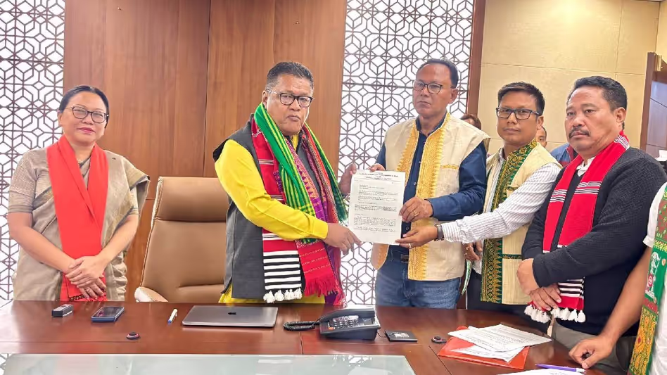 Assam के मंत्री रानोज पेगू ने ST स्टेटस पर बातचीत की पुष्टि की Assam के मंत्री रानोज पेगू ने ST स्टेटस पर बातचीत की पुष्टि की