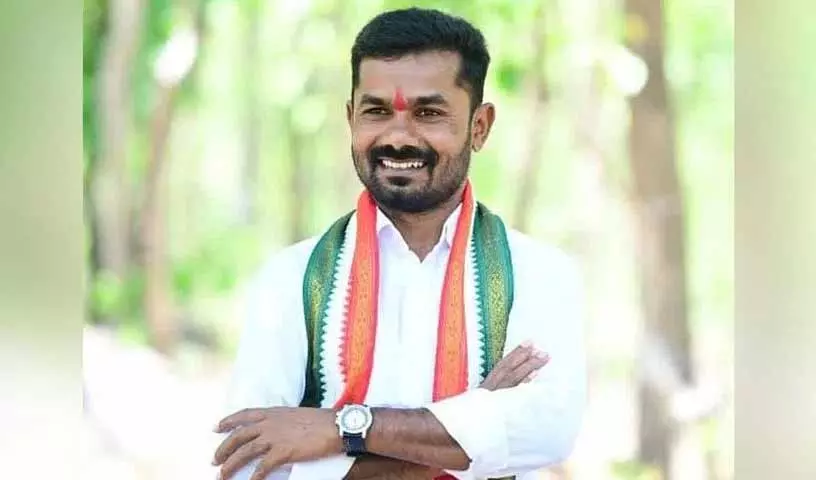 खानापुर से कांग्रेस MLA वेद्मा बोज्जू पर स्थानीय लोगों के साथ दुर्व्यवहार करने का आरोप लगा खानापुर से कांग्रेस MLA वेद्मा बोज्जू पर स्थानीय लोगों के साथ दुर्व्यवहार करने का आरोप लगा