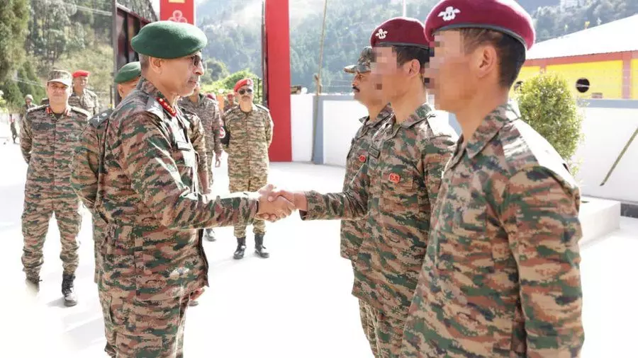 अरुणाचल प्रदेश की सबसे ऊंची चोटी Mount Kangto पर पहली बार सफल चढ़ाई कर सेना ने रचा इतिहास अरुणाचल प्रदेश की सबसे ऊंची चोटी Mount Kangto पर पहली बार सफल चढ़ाई कर सेना ने रचा इतिहास