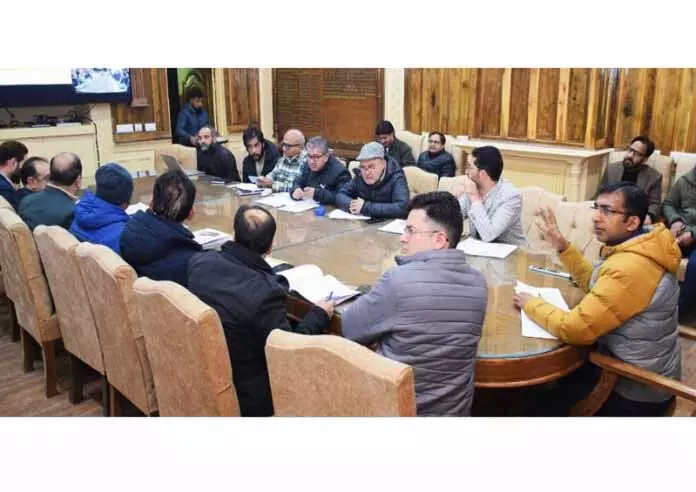 मंडलायुक्त कश्मीर ने RDSS और पीएम सूर्य घर मुफ्त बिजली योजना की प्रगति की समीक्षा की मंडलायुक्त कश्मीर ने RDSS और पीएम सूर्य घर मुफ्त बिजली योजना की प्रगति की समीक्षा की